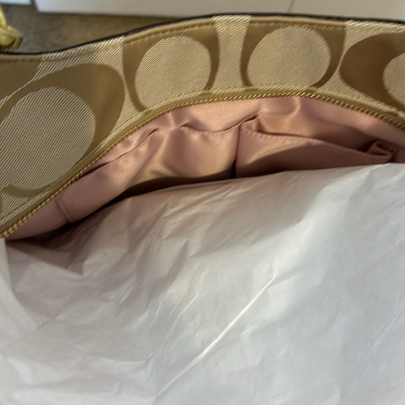 Vintage Coach Bag - Picture 7 of 10